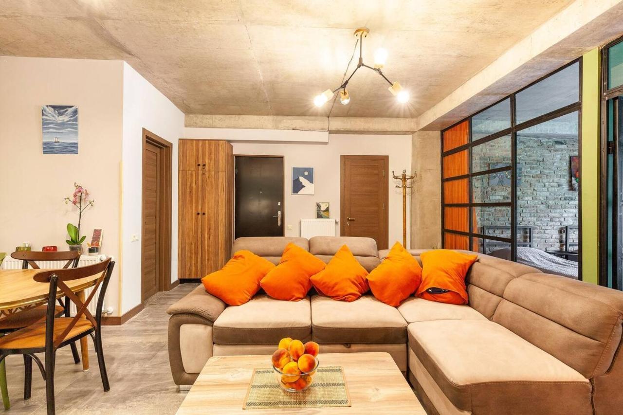 Veli Group Apartment Near White Bridge ° Kutaisi Zewnętrze zdjęcie