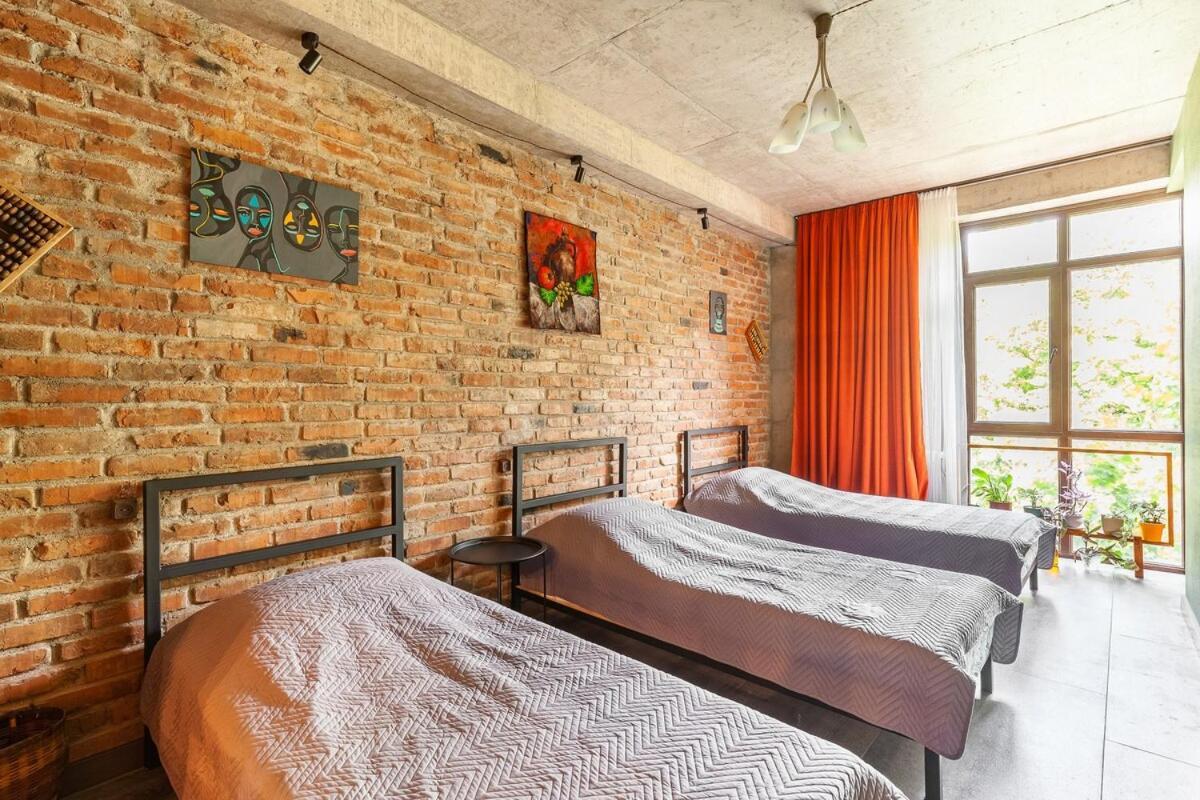 Veli Group Apartment Near White Bridge ° Kutaisi Zewnętrze zdjęcie