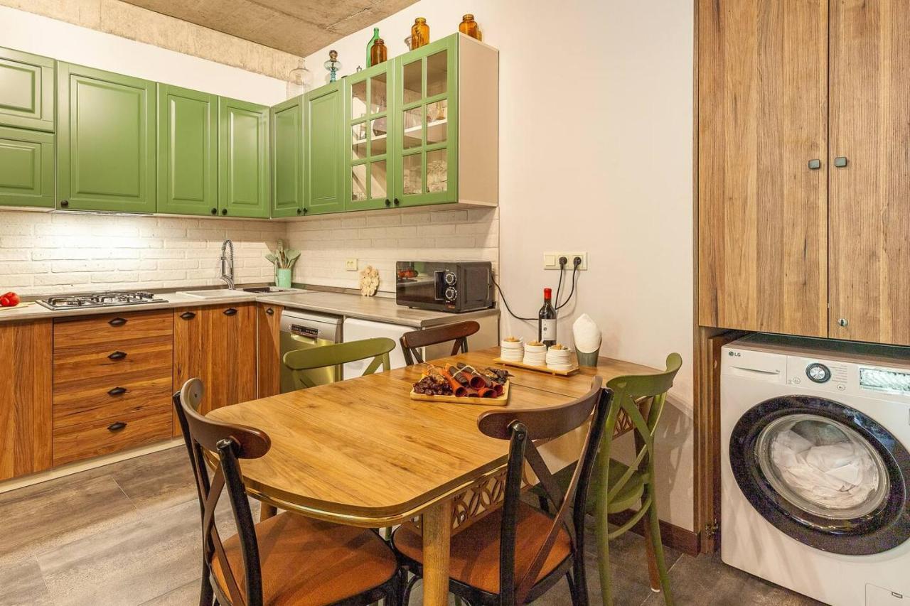 Veli Group Apartment Near White Bridge ° Kutaisi Zewnętrze zdjęcie